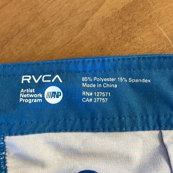 RVCA Board Shorts Size 31 - Picture 11 of 13